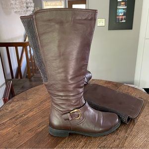 Hard to  find! Wide Calf, Brown Leather Riding Boots